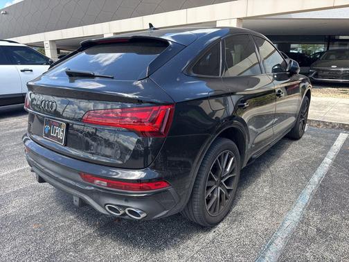 Mythos Black Metallic 2022 Audi SQ5 3.0T Premium Plus