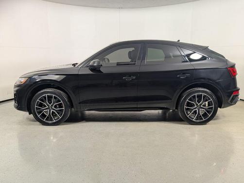 Mythos Black Metallic 2022 Audi SQ5 3.0T Premium Plus