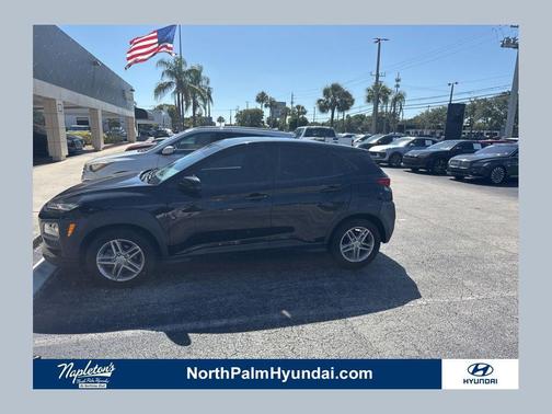 Ultra Black 2021 Hyundai KONA SE