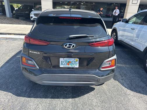 Ultra Black 2021 Hyundai KONA SE