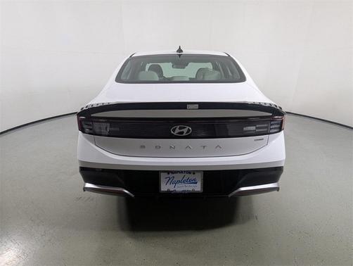 2025 Hyundai SONATA Hybrid SE