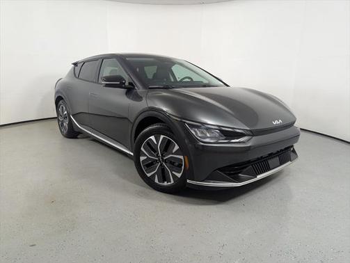 2022 Kia EV6 Light