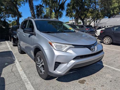 2016 Toyota RAV4 LE