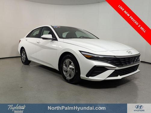 2025 Hyundai ELANTRA SE