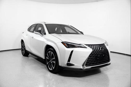 Eminent White Pearl 2025 Lexus UX 300h Premium