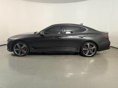 2024 Genesis G70 2.5T RWD