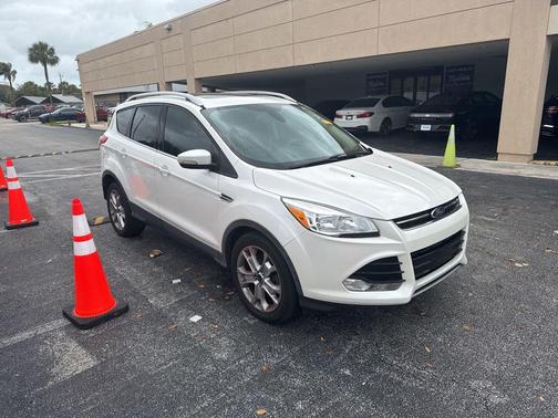 Oxford White 2015 Ford Escape Titanium