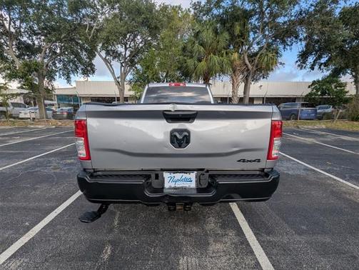 2023 RAM 3500 Tradesman Crew Cab 4x4 8' Box