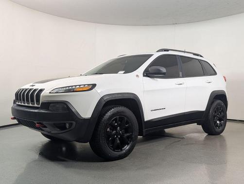 Bright White Clearcoat 2018 Jeep Cherokee Trailhawk