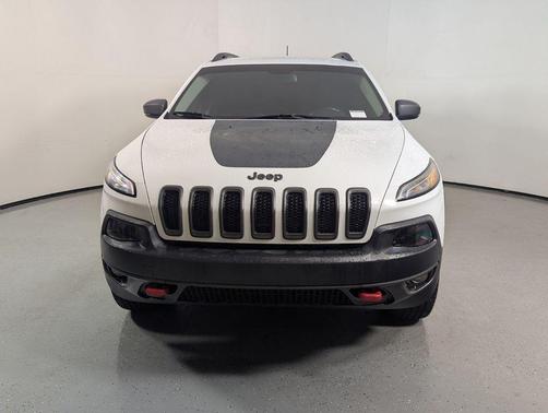 Bright White Clearcoat 2018 Jeep Cherokee Trailhawk
