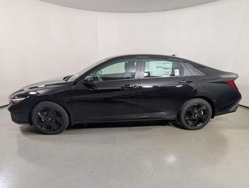 Abyss Black 2026 Hyundai ELANTRA Sport