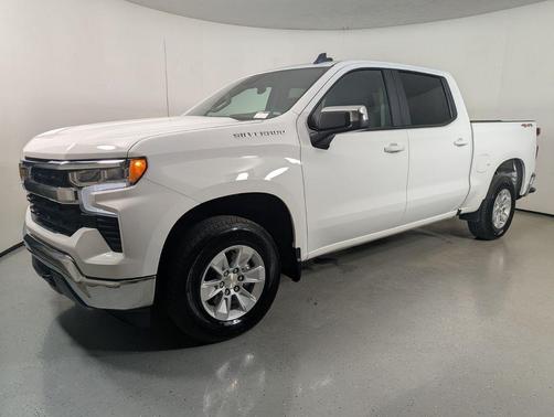 Summit White 2025 Chevrolet Silverado 1500 LT