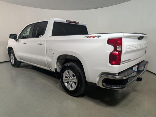 Summit White 2025 Chevrolet Silverado 1500 LT