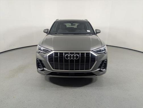 2024 Audi Q3 Premium 45 TFSI S line quattro Tiptronic