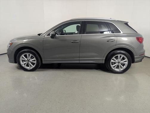 2024 Audi Q3 Premium 45 TFSI S line quattro Tiptronic