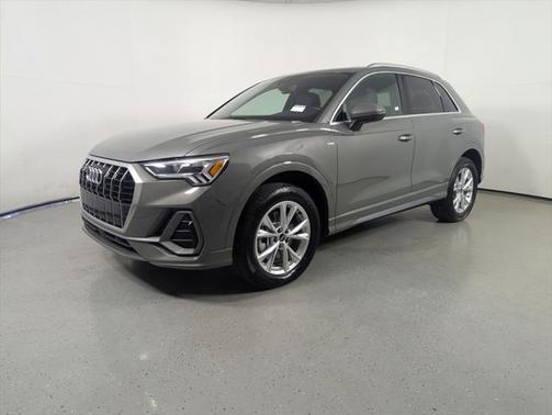 2024 Audi Q3 Premium 45 TFSI S line quattro Tiptronic