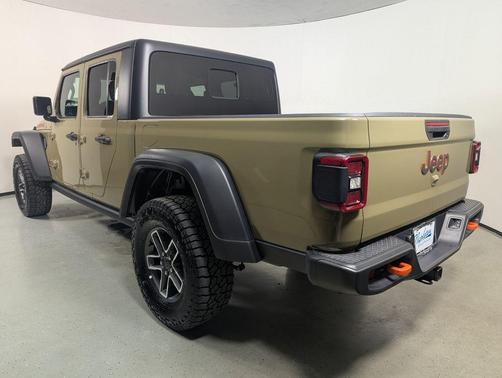 41 2026 Jeep Gladiator Mojave 4x4
