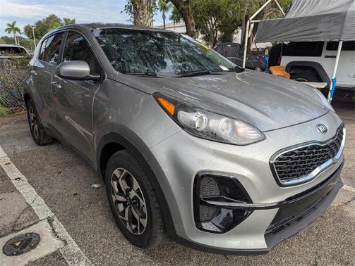 2022 Kia Sportage LX