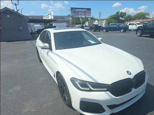 Alpine White 2022 BMW M550 i Xdrive