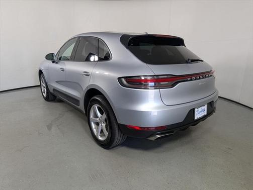 2021 Porsche Macan Base