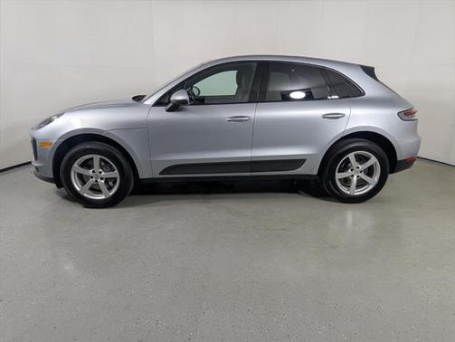 2021 Porsche Macan Base