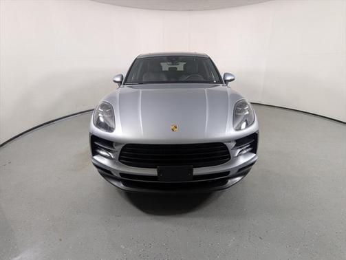 2021 Porsche Macan Base