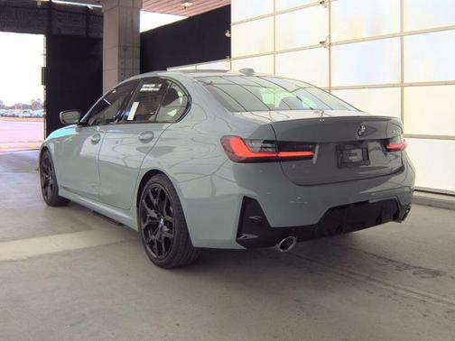 2026 BMW 330 xDrive NA