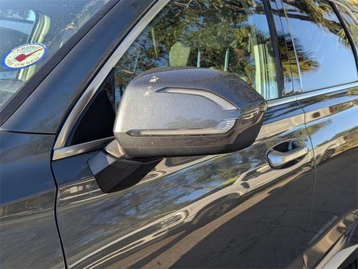 2023 Hyundai PALISADE SE