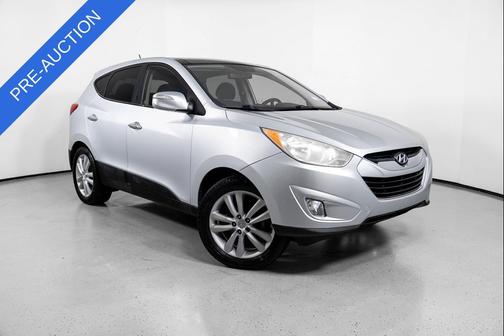 Diamond Silver 2010 Hyundai TUCSON Limited