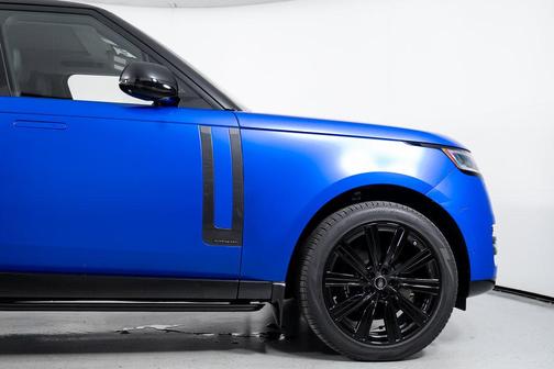 Velocity Blue SV Bespoke Ultra Metallic Satin 2025 Land Rover Range Rover P530 Autobiography