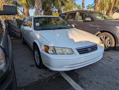 2000 Toyota Camry LE V6