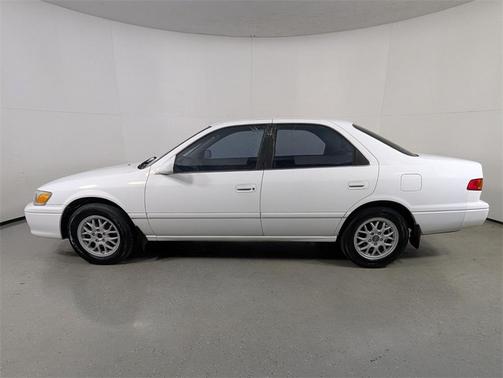 2000 Toyota Camry LE V6