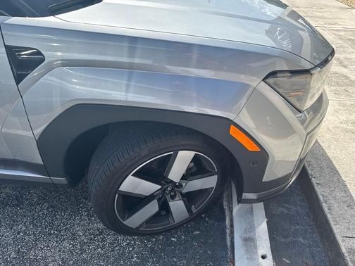 Shimmering Silver 2024 Hyundai SANTA FE Limited