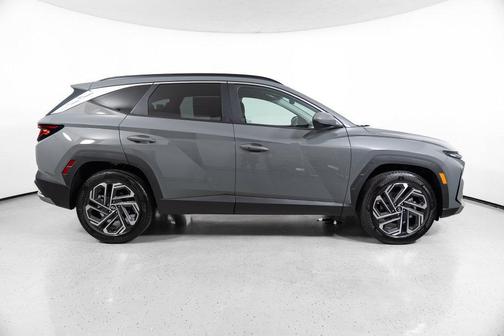 Hampton Gray 2026 Hyundai TUCSON SEL Plus