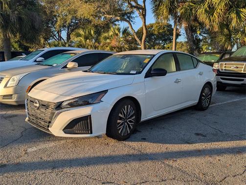 2024 Nissan Altima 2.5 SV