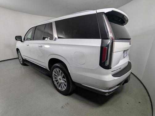 2023 Cadillac Escalade ESV Premium Luxury