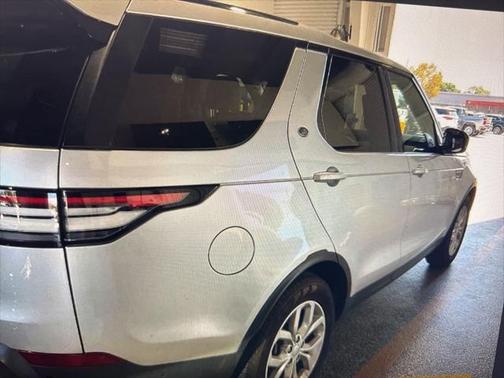 2019 Land Rover Discovery SE