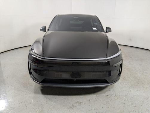 2026 Tesla Model Y Premium Rear-Wheel Drive