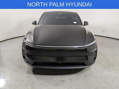 2026 Tesla Model Y Premium Rear-Wheel Drive