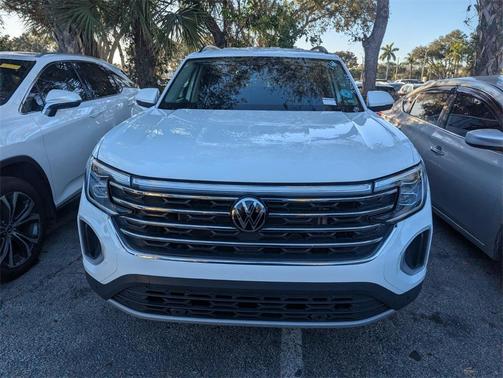 2025 Volkswagen Atlas 2.0T SE w/Technology