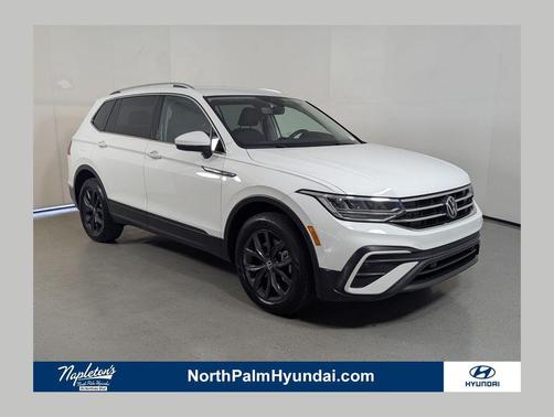 Pure White 2024 Volkswagen Tiguan 2.0T SE