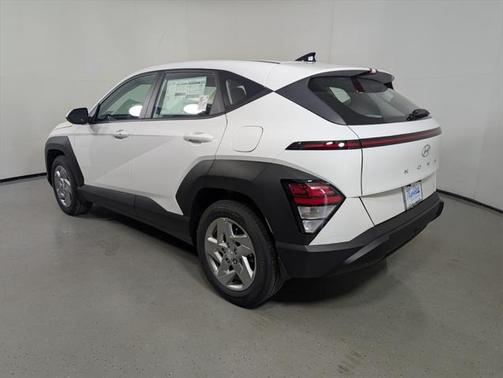 2025 Hyundai KONA SE