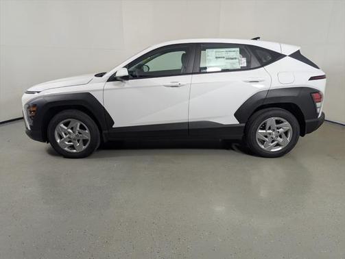 2025 Hyundai KONA SE