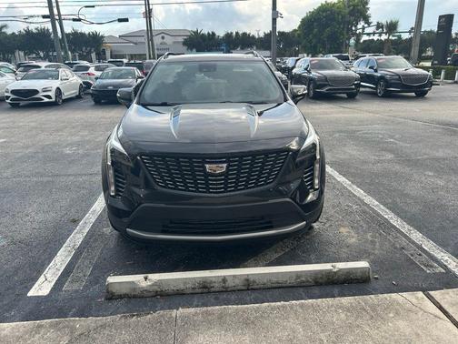 Stellar Black Metallic 2021 Cadillac XT4 Premium Luxury