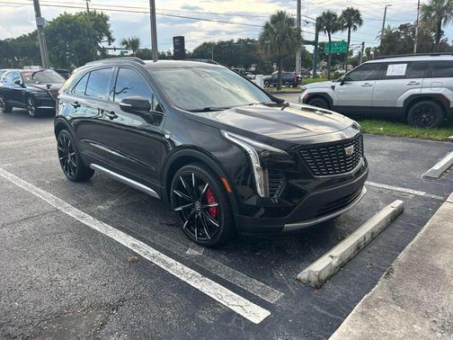 Stellar Black Metallic 2021 Cadillac XT4 Premium Luxury