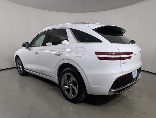 2026 Genesis GV70 2.5T
