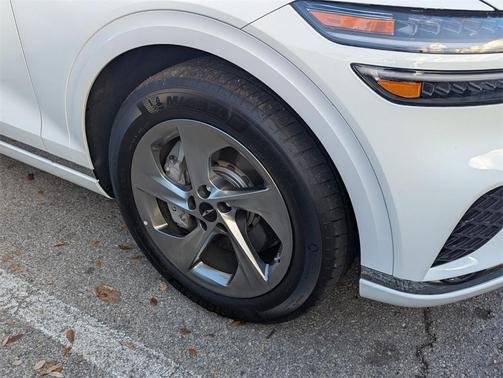 2026 Genesis GV70 2.5T