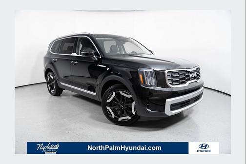 Ebony Black 2024 Kia Telluride S