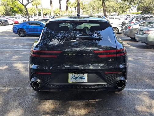 2025 Genesis GV70 2.5T AWD