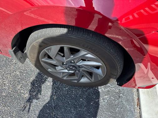 Ultimate Red 2024 Hyundai ELANTRA SEL